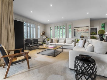 Designer elegance - Fringe city living - Concrete
