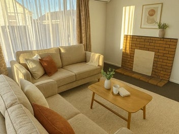 Investors & Large Families – Rare Opportunity