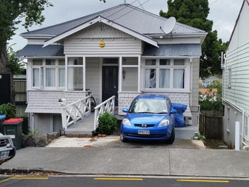 Image 1 of 7