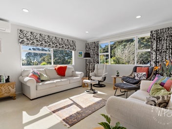 Hill Park Opportunity Space, Sun & Potential !