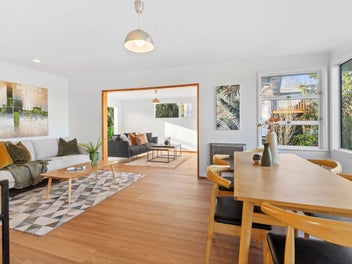 Sunnynook Stunner in Double Westlake Zones.