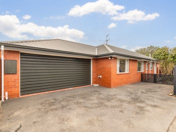 3 Beds in Prime Spot - Deadline Bought Forward!
