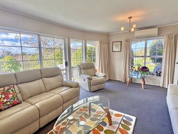 Elevated Family Home in Chatswood!