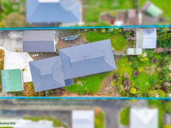 Great Garaging - Large Living - Auction!