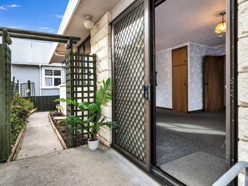 Charming, Two-Bedroom Home with easy living