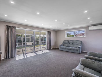 Modern, Low Maintenance, Three Bedrooms