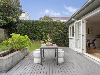 Your Dream Starter or Downsizer in Prime Location!