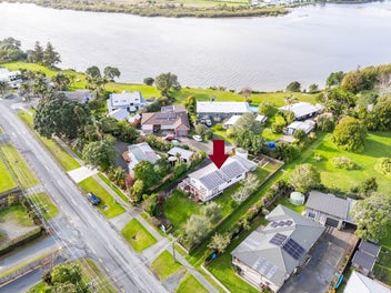 Easy Living in a Location You Will Love!