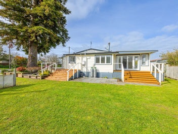 Spacious family home in a sought-after street!