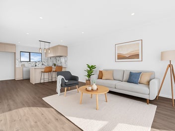 Modern, Elegant, & Move In Ready !