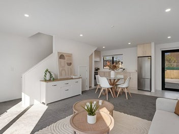 Secure Your Riverside Townhouse at 4/8 Matata Plac