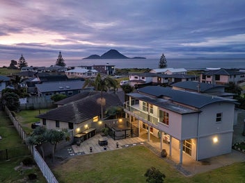 Time to Sell - Present Your Offer !