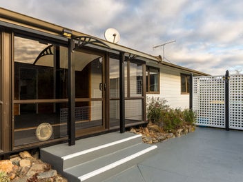 Move-In Ready with Triple Garage