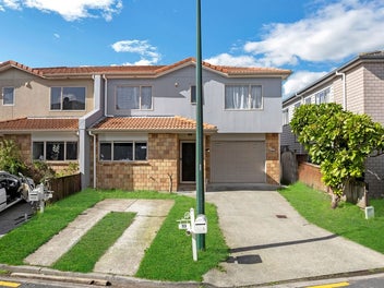 Modern Comfort & Convenience in Flat Bush