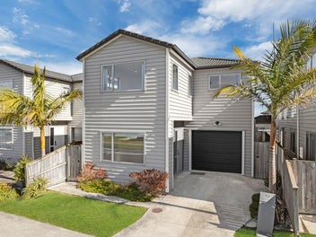 Stylish Family Living in Prime Ormiston Location