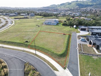 Build your dream in Seven Oaks
