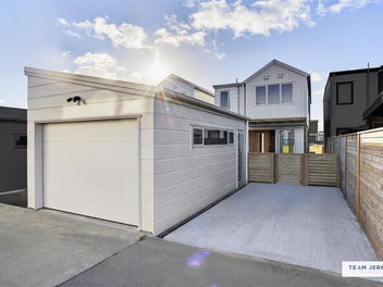 Bright Spaces, Smart Design - Must Sell