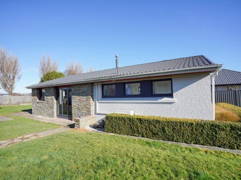Move-in ready in a great location!