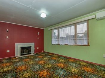 Opportunity in prime location - must be seen!