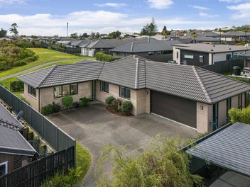 Modern Comfort, Peaceful Outlook