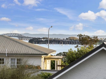 MUST BE SOLD - FAMILY HOME WITH SEA VIEWS