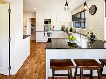 PRISTINE FAMILY LIVING IN REDWOOD