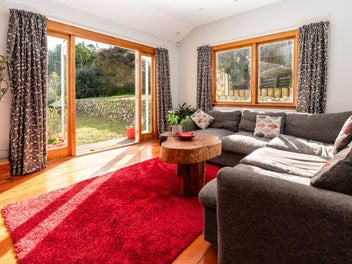 FAMILIES! NEXT TO NATURE & NGAIO VILLAGE
