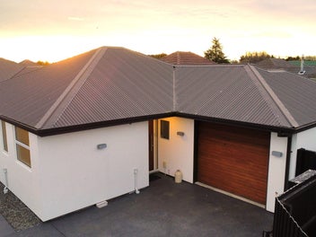 Price Reduction - Estate says SELL!