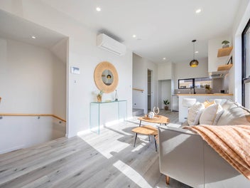 Sophisticated Living in Sought-After Chatswood