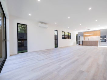 Sophisticated Living in Sought-After Chatswood