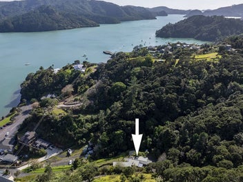 HARBOUR-VIEW FAMILY HOME WHANGAROA