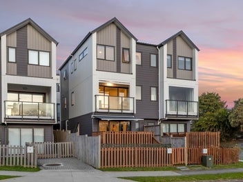 Easy Living | Views, Comfort & Style