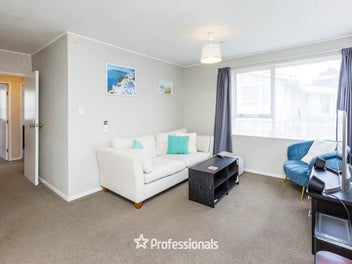 Low-Maintenance Living Near It All