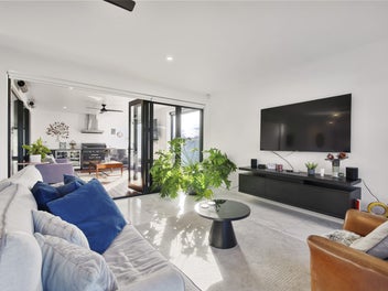 Entertainers Dream with Multi-Generational Options