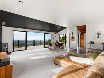 Refined Luxury, Iconic Views