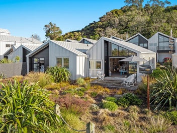 Premium beachfront living in Boathouse Bay Lane