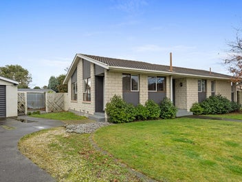 Must be Sold! Vacant Possession!