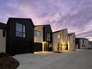 Brand New & Simply Stunning!