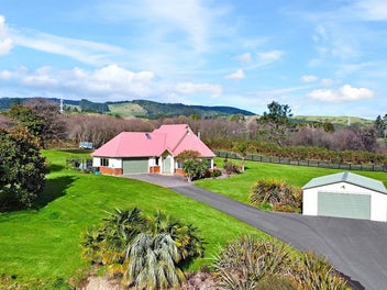Rural Charm Meets Modern Comfort. BEO $899,000