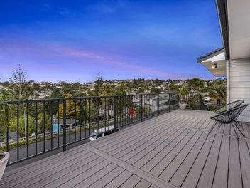 FREEHOLD, DOUBLE GLAZED - KAURI PARK ZONED!