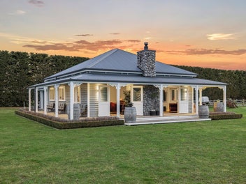 Your dream home - Verandah days and Country ways