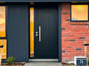Brand New - Corner Site - Stylish & Functional