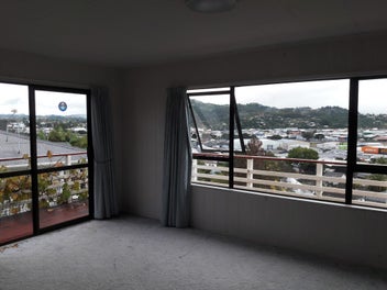 Image 1 of 10