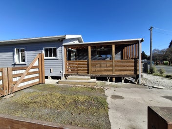 Charming 2 Bedroom Home with large 3 bay shed