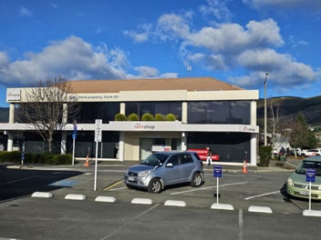 Image 1 of 4