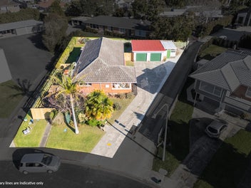 EVERYTHING ON EVELYN - BRICK & TILES ON 678M2 MHS!