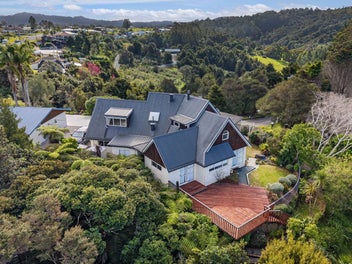 Huge home - with water & bush views