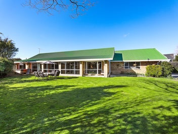 All you could ask for! 9a Owen Place, Springlands