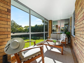 All you could ask for! 9a Owen Place, Springlands