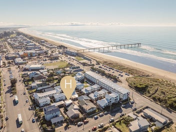 Sun, Sea & Simple Living